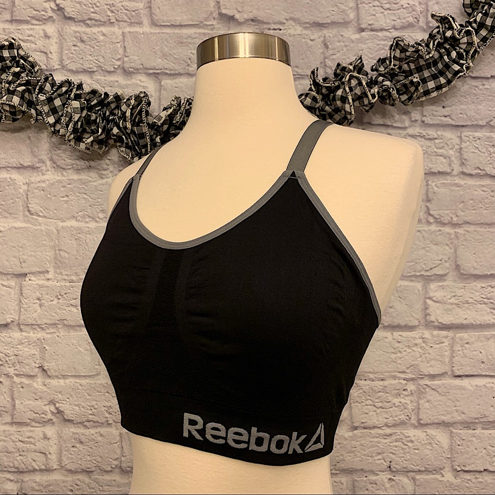 🎉HP🎉 4 Reebok Sports Bras